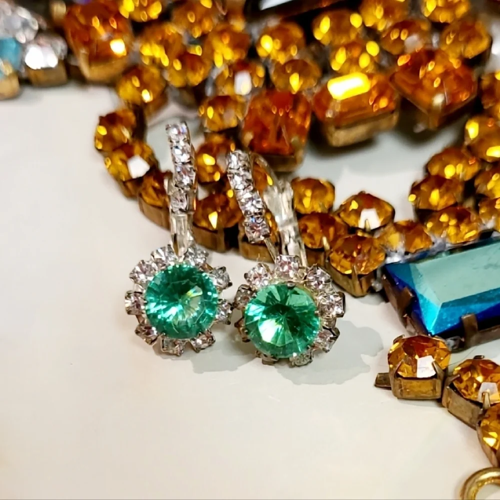 Vintage Green Crystal Rhinestone Lever back Earrings